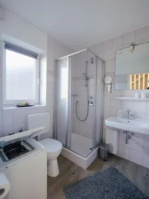 Ein Badezimmer in der Unterkunft Beachcomber House B