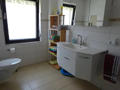 Ein Badezimmer in der Unterkunft Ferienwohnung Schwiemann, Erdgeschoss