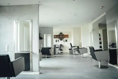 Ein Sitzbereich in der Unterkunft nordica Hotel Friesenhof