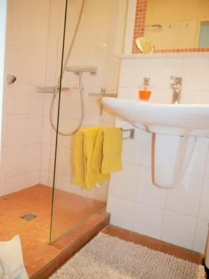 Ein Badezimmer in der Unterkunft Seedeich Apartment