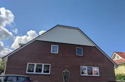 Das Gebäude in dem sich die Ferienwohnung befindet