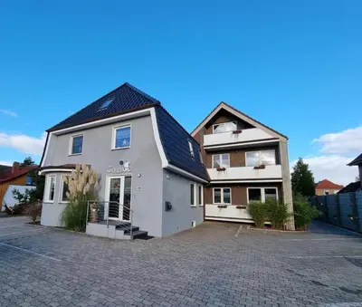 Das Gebäude in dem sich die Ferienwohnung befindet