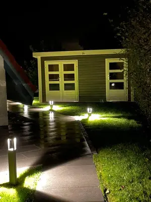 Das Gebäude in dem sich das Ferienhaus befindet