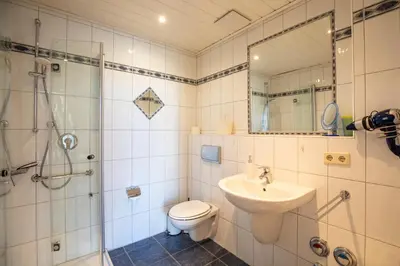 Ein Badezimmer in der Unterkunft Haus Seewind Wohnung 4