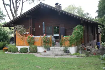 Ein Garten an der Unterkunft Ferienhaus Buchenblick