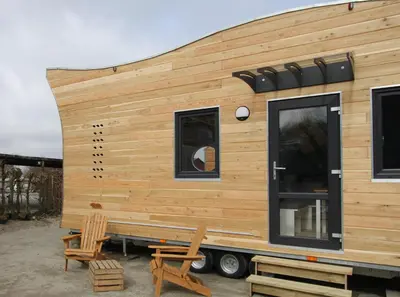 Das Gebäude in dem sich der Campingplatz befindet