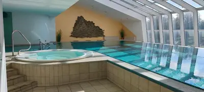 Der Swimmingpool an oder in der Nähe von Trafalgar Apartment 133
