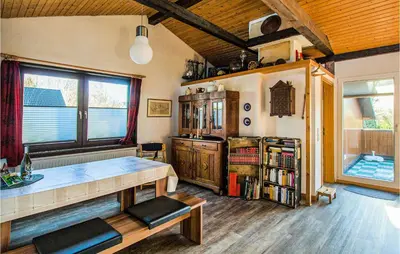 Ein Sitzbereich in der Unterkunft 2 Bedroom Cozy Apartment In Otterndorf