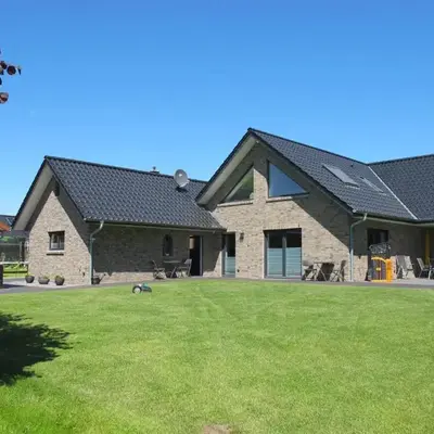 Holiday Home Sonnenschein by Interhome
