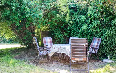 Ein Garten an der Unterkunft Awesome Apartment In Otterndorf