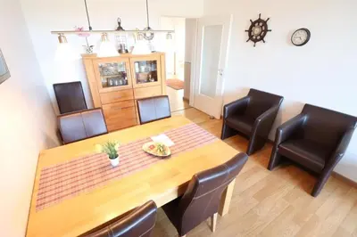 Ein Sitzbereich in der Unterkunft Nordseebrandung B6.1