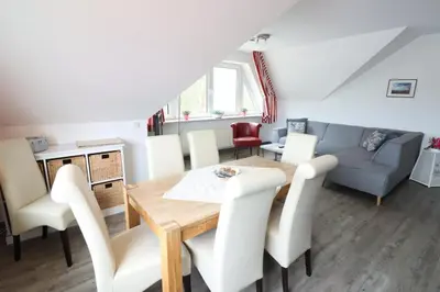 Ein Sitzbereich in der Unterkunft Haus Itjen Rot 3