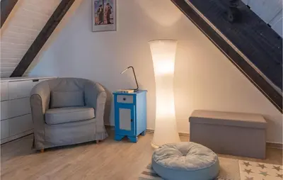 Ein Sitzbereich in der Unterkunft Cozy Apartment In Friedrichskoog-Spitze