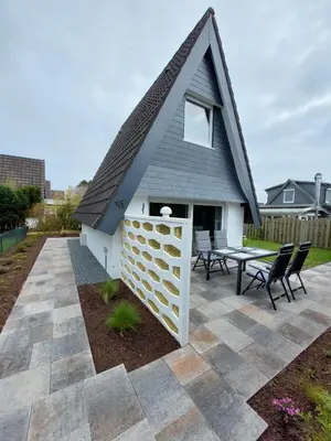 Das Gebäude in dem sich das Ferienhaus befindet