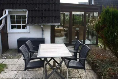 Ein Garten an der Unterkunft Am Ringwall 30