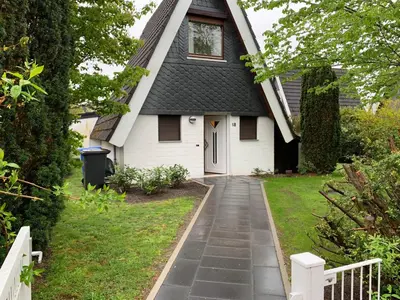 Ein Garten an der Unterkunft Kampweg 18