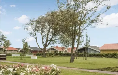 Ein Garten an der Unterkunft Friedrichskoog-Strandpark 4