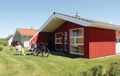 Das Gebäude in dem sich das Ferienhaus befindet