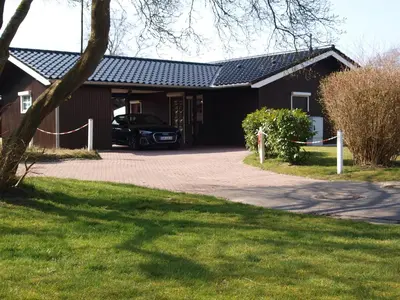 Ein Garten an der Unterkunft Ferienhaus Lefering Stiftung