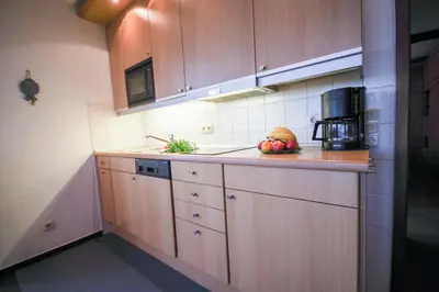 Küche/Küchenzeile in der Unterkunft Haus Nordseeperle Fewo 8