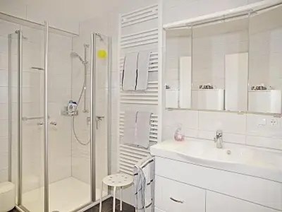 Ein Badezimmer in der Unterkunft Residenz Rugenbarg, Whg A3