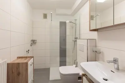 Ein Badezimmer in der Unterkunft Haus Seehütte, Whg 103