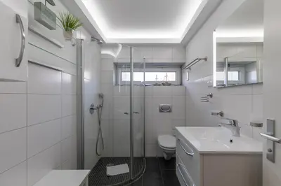 Ein Badezimmer in der Unterkunft Haus Essen, Whg 5