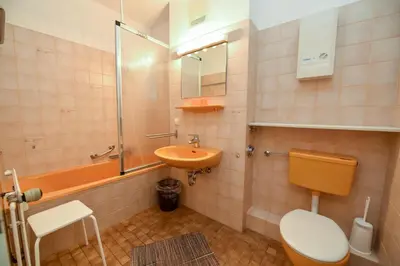 Ein Badezimmer in der Unterkunft Haus 