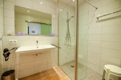 Ein Badezimmer in der Unterkunft Haus 