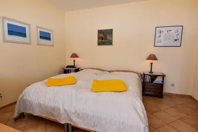 Ein Bett oder Betten in einem Zimmer der Unterkunft Haus 