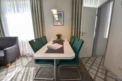 Ein Sitzbereich in der Unterkunft Appartementhaus 