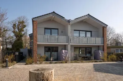 Das Gebäude in dem sich die Ferienwohnung befindet