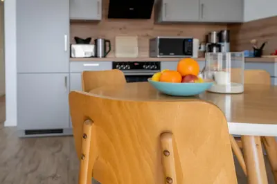 Küche/Küchenzeile in der Unterkunft Haus Lütt Schick Apartment Mariekje