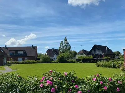 Ein Garten an der Unterkunft Heimathafen Friedrichskoog
