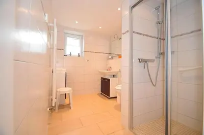 Ein Badezimmer in der Unterkunft Haus Seehafen Apartment 0 1