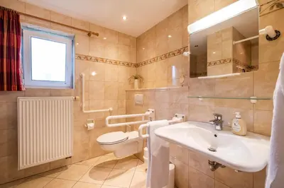 Ein Badezimmer in der Unterkunft Haus Seewärts Wohnen Apartment 0 7