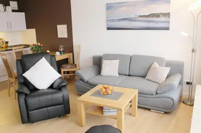 Ein Sitzbereich in der Unterkunft Haus Nordseeblick Wohnung 7