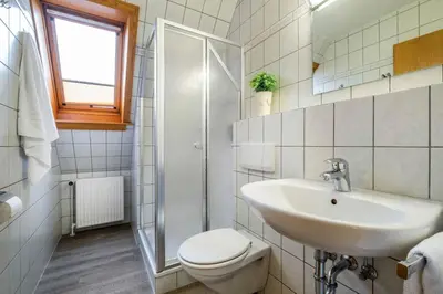 Ein Badezimmer in der Unterkunft Haus Kähler 1 Wohnung 7