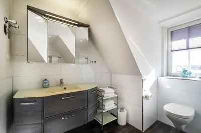 Ein Badezimmer in der Unterkunft Büsumer Reethus Apartment 3 3
