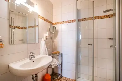 Ein Badezimmer in der Unterkunft Hochhaus Seeblick Appartement 42