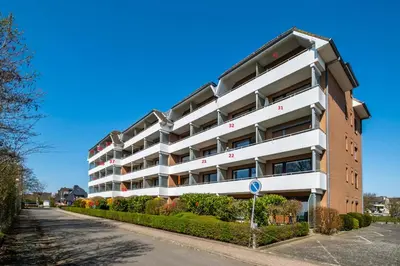 Das Gebäude in dem sich die Ferienwohnung befindet