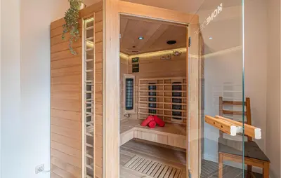 Ein Badezimmer in der Unterkunft Nice Home In Friedrichskoog With Wifi