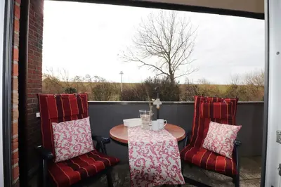 Ein Balkon oder eine Terrasse in der Unterkunft Haus Övern Diek Wohnung 1