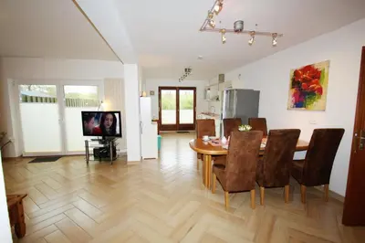 TV/Unterhaltungsangebot in der Unterkunft Haus am Kurpark Wohnung 7
