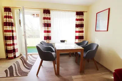 Ein Sitzbereich in der Unterkunft Haus am Kurpark Wohnung 13