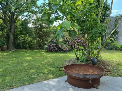 Ein Garten an der Unterkunft Ferienhaus Norderpiep 54 Grad Nord