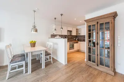 Küche/Küchenzeile in der Unterkunft Weisse Villa Apartment 1 2 Meerglück