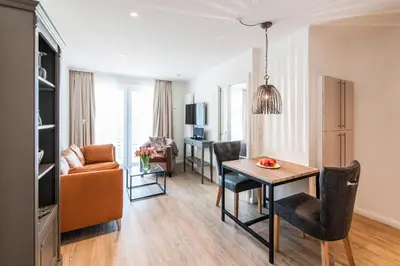 Ein Sitzbereich in der Unterkunft Weisse Villa Apartment 1 4 Buhne 48