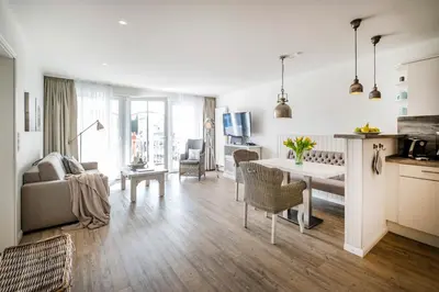 Küche/Küchenzeile in der Unterkunft Weisse Villa Apartment 2 2 Hafenblick