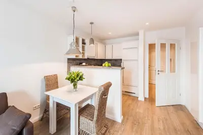 Küche/Küchenzeile in der Unterkunft Weisse Villa Apartment 2 3 Deichkind
